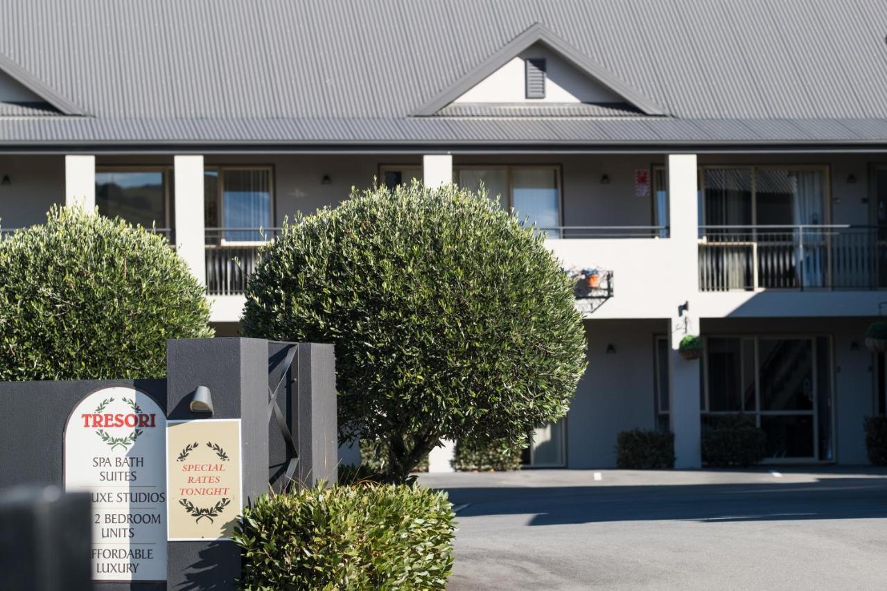 Tresori Motor Lodge Akaroa Eksteriør billede